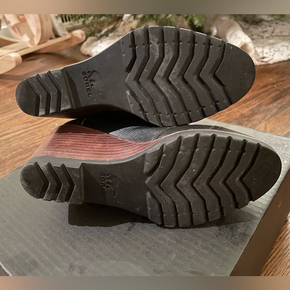 Sorel After Hours Lace Up Boot, Black, Size 7.5, Excellent Condition with Box - Picture 5 of 8